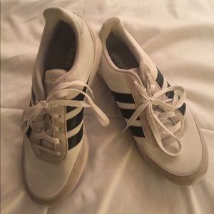 Adidas Sneakers